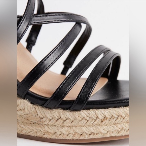 Torrid Strappy Platform Wedge Sandal - Black Faux Leather- Size 8.5-Brand New - Picture 3 of 6
